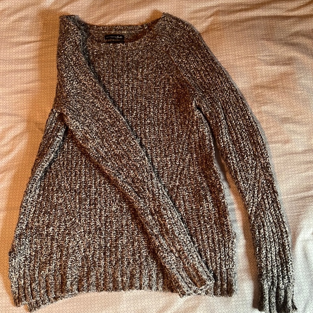American Eagle Women’s Sweater